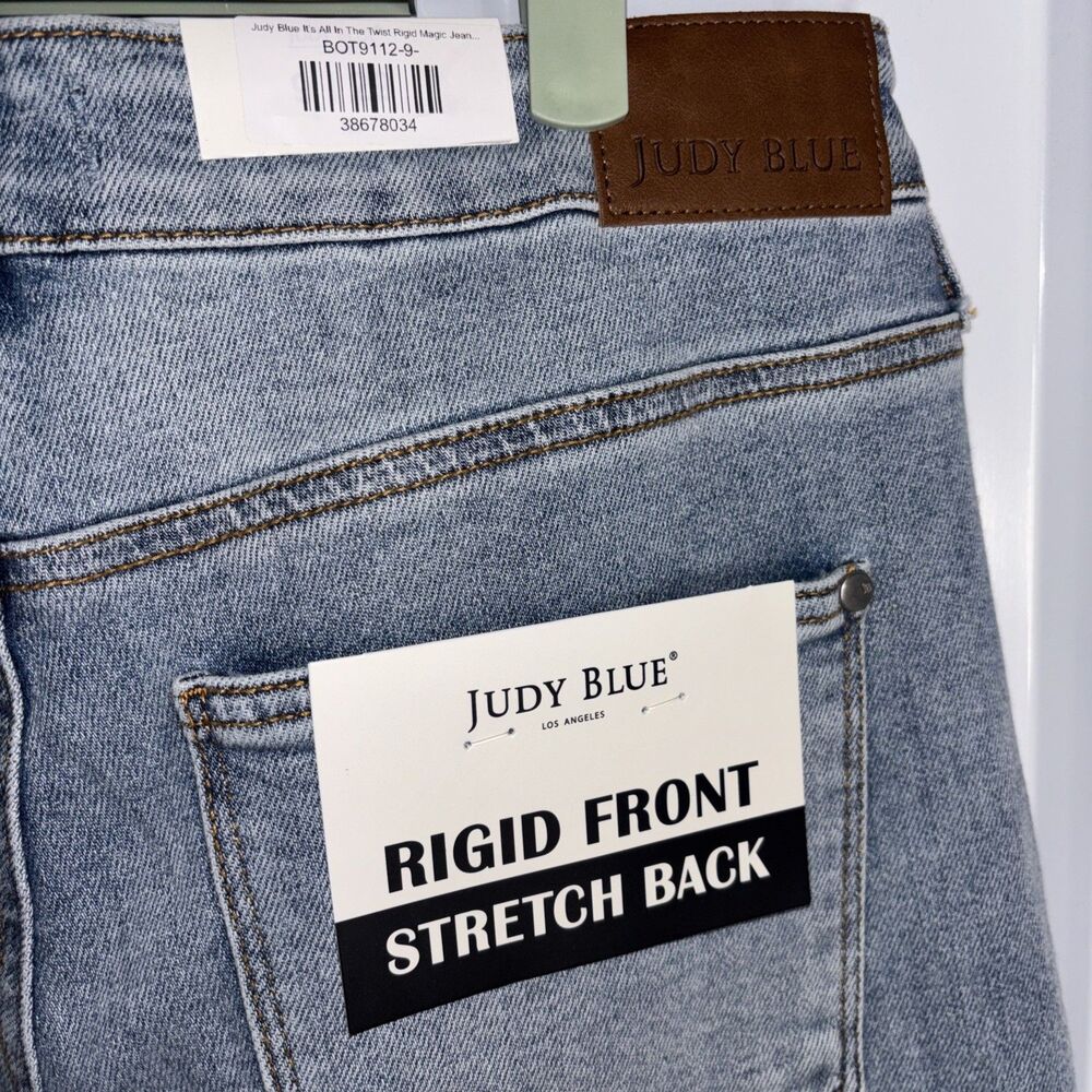 Judy Blue “Its All In The Twist” Baggy High Waist Jeans Size 9/29 NWT - Picture 5 of 9